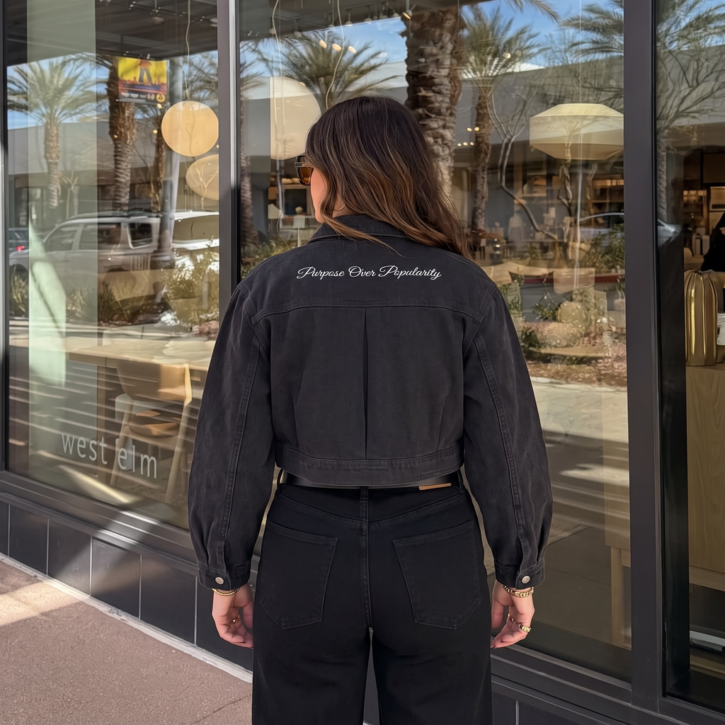 Modevue Women’s Crop Denim Jacket